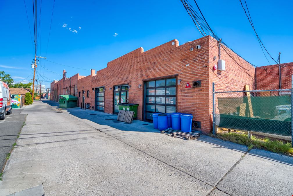 1041 S Virginia St