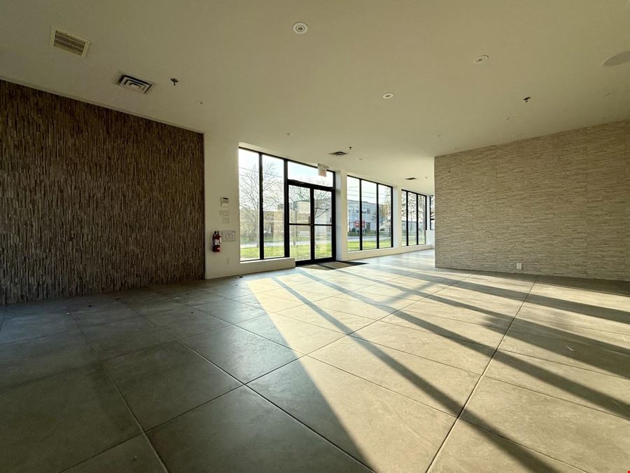 35 Dufflaw Road, North York, ON M6A 2W2