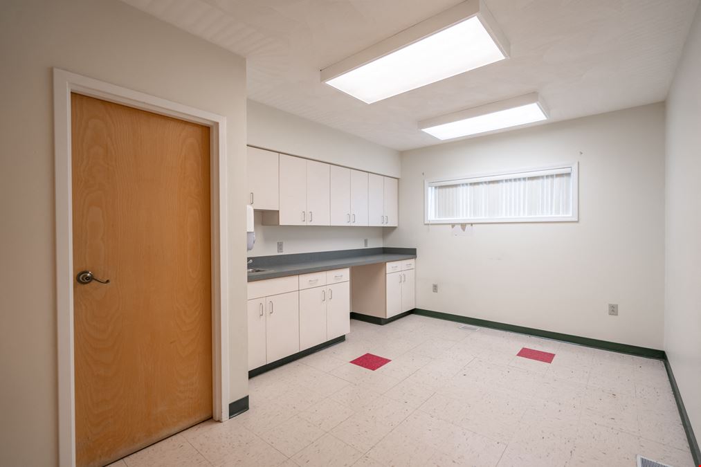 24 Madison Avenue (Sale and Lease)