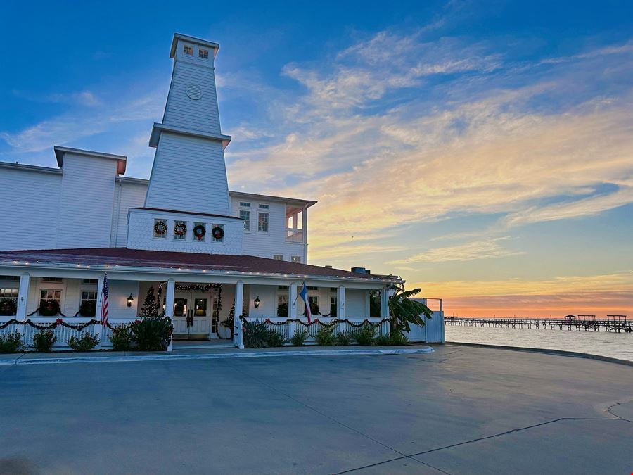 The Lighthouse Inn at Aransas Bay