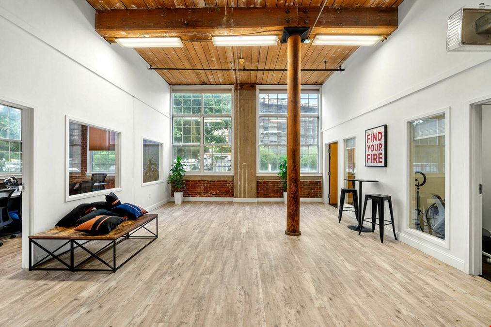 Flexible First-Floor Office Space with On-Site Parking