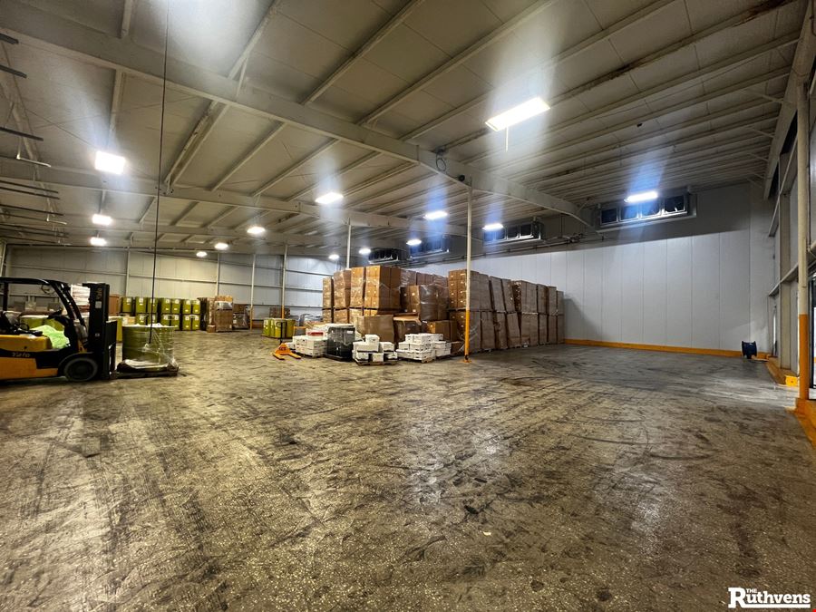 Warehouse & Cold Storage in Frostproof