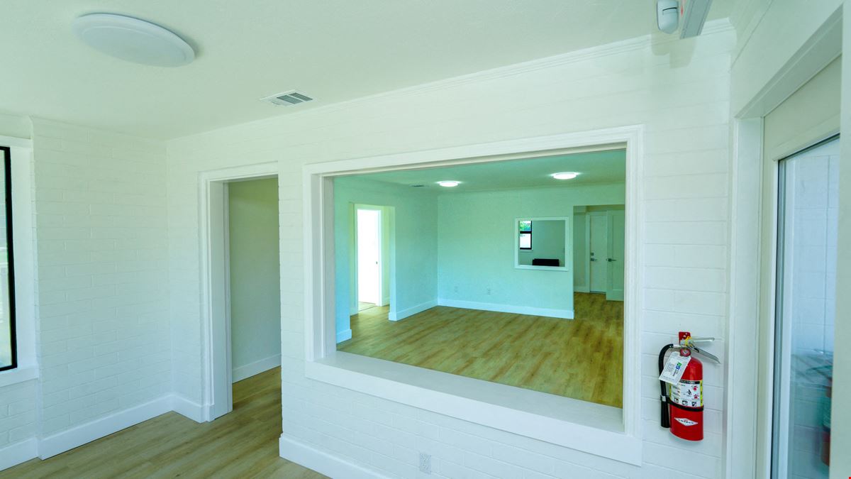 Standalone Medical Office/Office | High Visibility