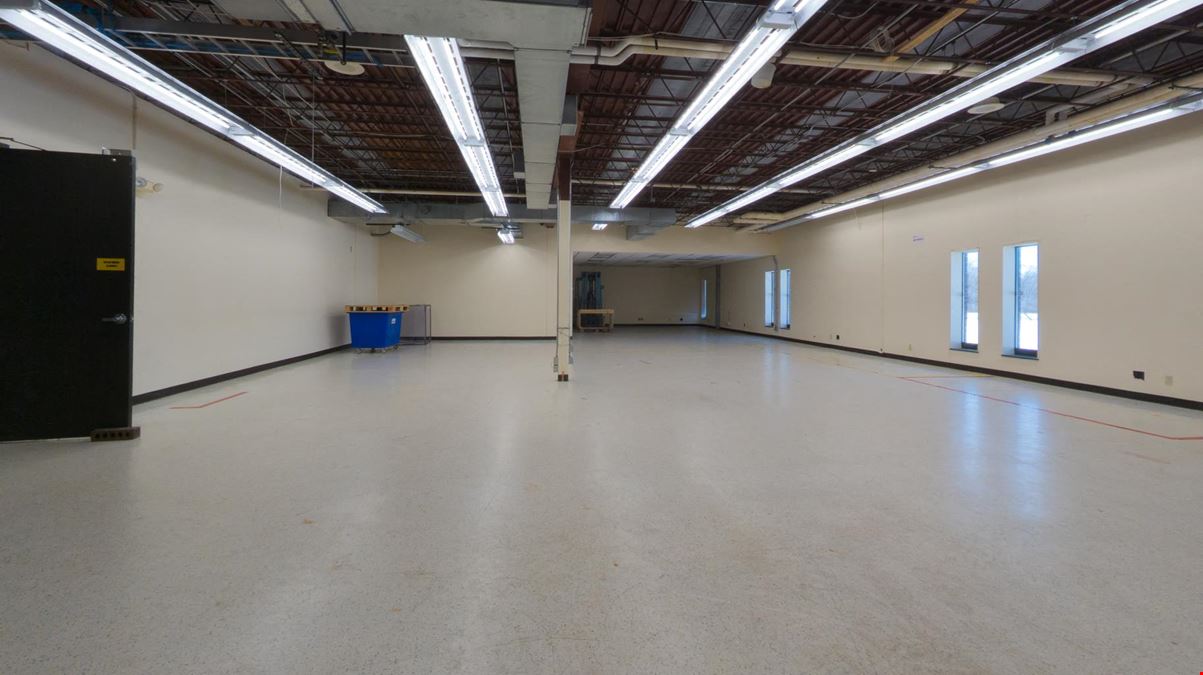 2450 Marion Road SE - Mixed-Use Building For Sale 