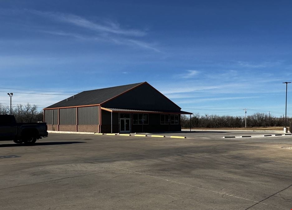 3950 Catclaw Drive - Freestanding Building