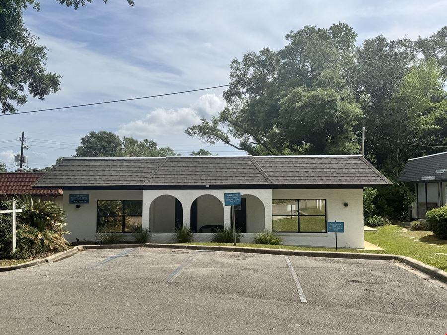1706 Riggins Rd