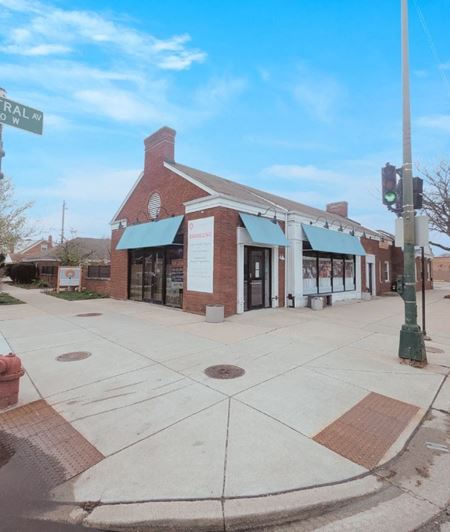 Preview of commercial space at 4200 N Central Ave