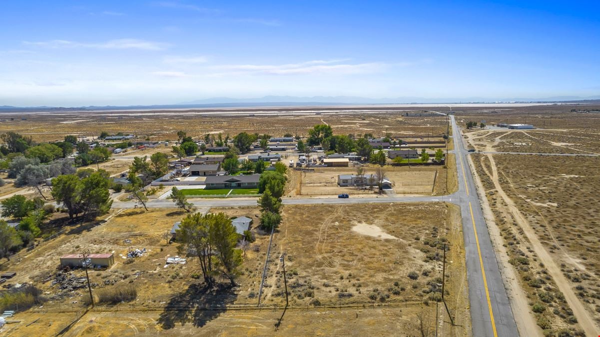 ±0.93 Acres of Level Land in North Edwards