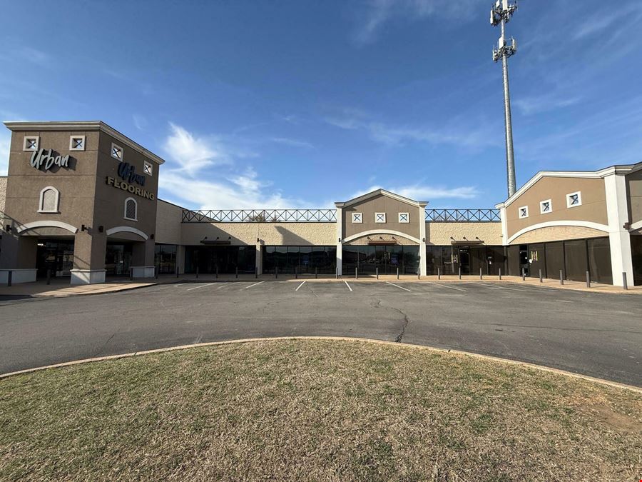 River Oaks Plaza/Retail