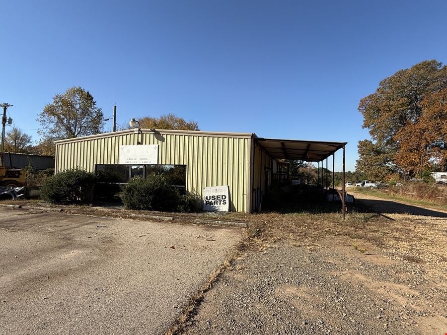 Gillis Salvage Yard