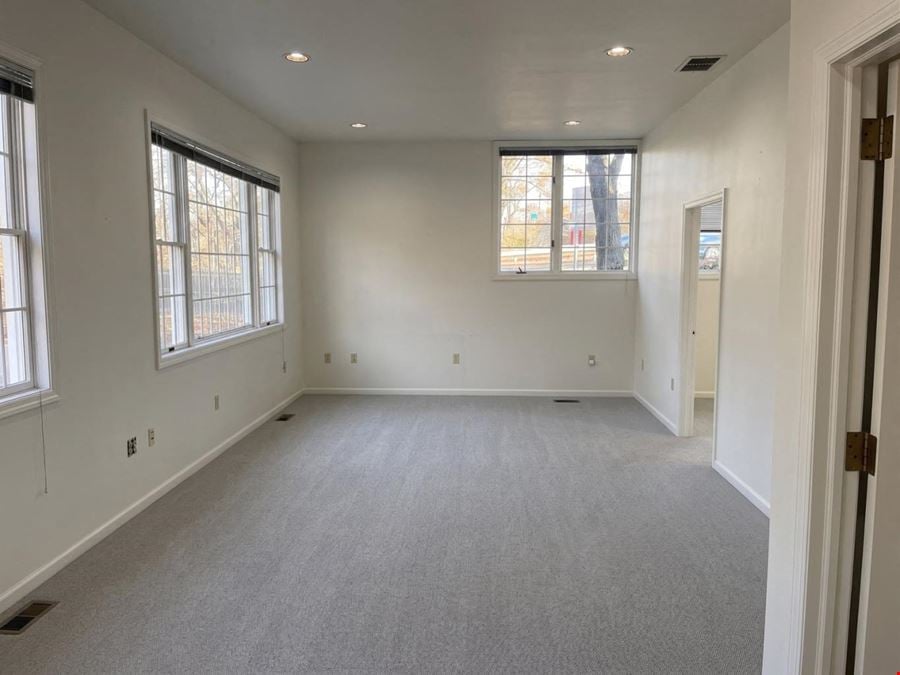 101 Noroton Ave