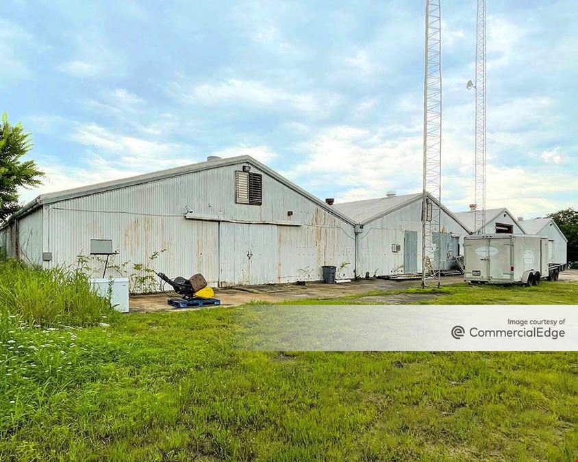 1411 South Goliad