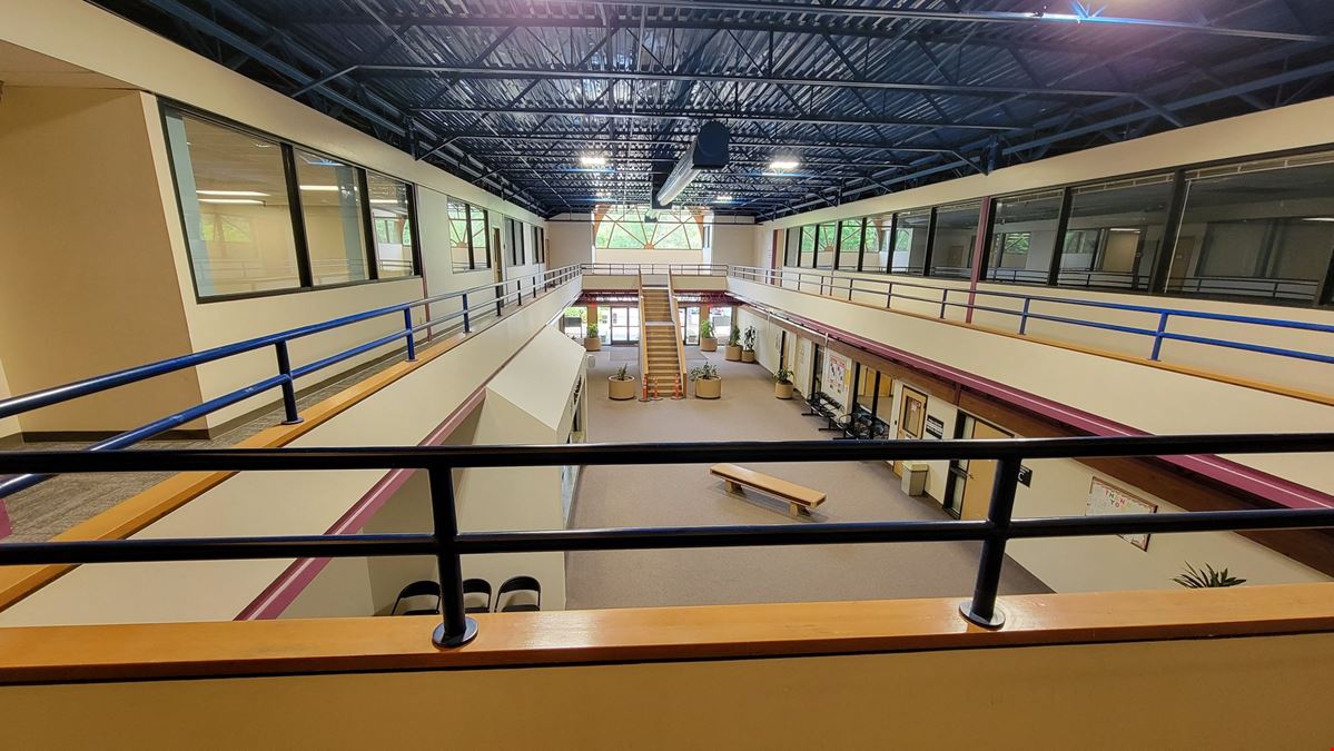 Oak Hills Mall