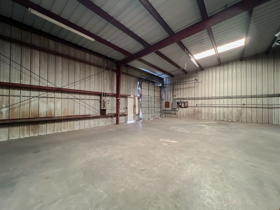 ±8,050 SF Office Warehouse in Rathborne Business Park