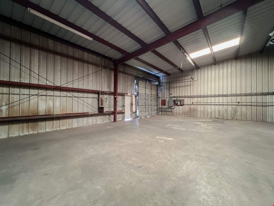 ±8,050 SF Office Warehouse in Rathborne Business Park