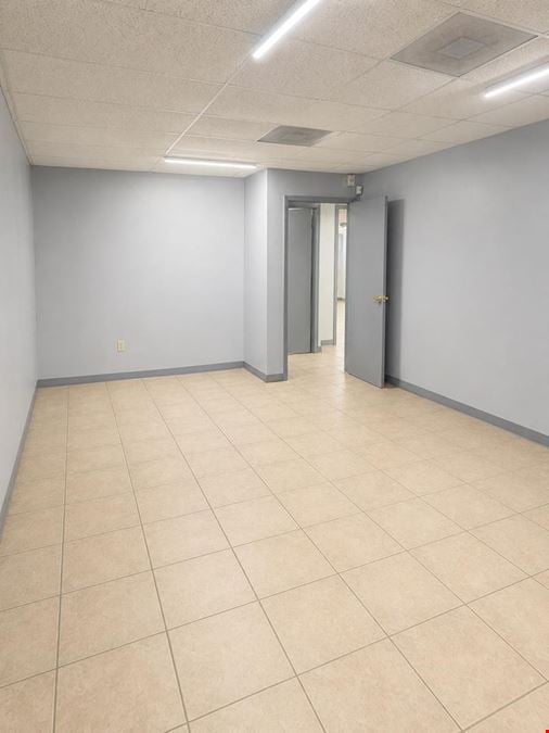 5555 NW 74 Ave Miami FL 33166