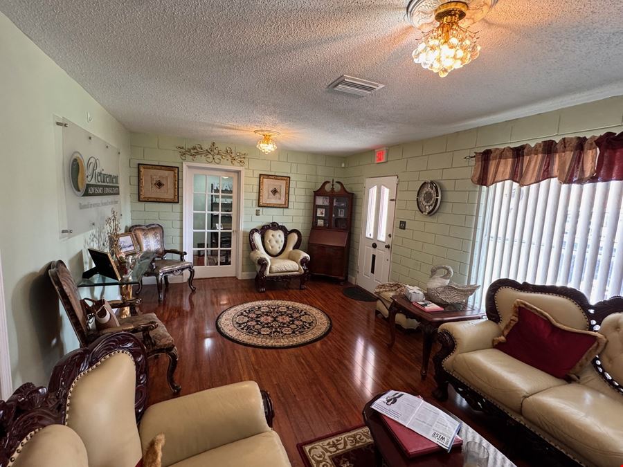 Retail Office Building Near Downtown New Port Richey