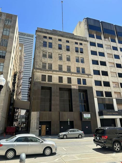 Holarud Building