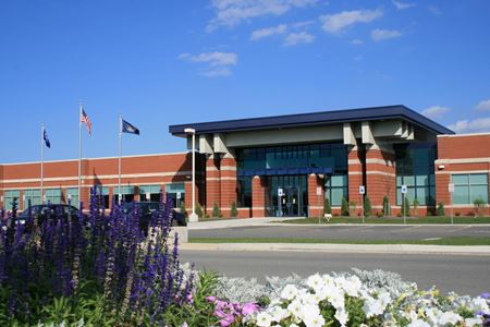 Preview of commercial space at 540 Crosspoint Pkwy
