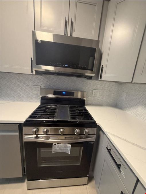 Fully Renovated Medical Office Retail Mixed Use Condo 11882 Metropolitan Avenue Kew Gardens 1B