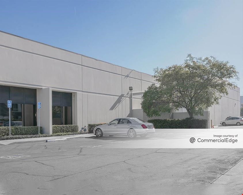 2200 Alton Ave.