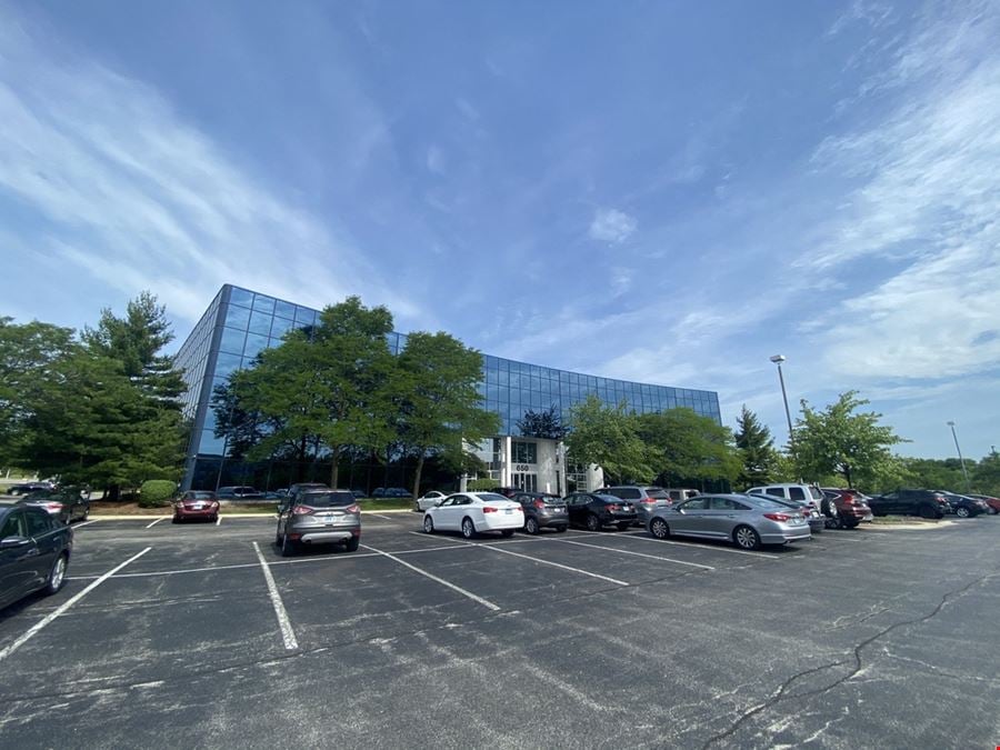 Lakewoods Corporate Center