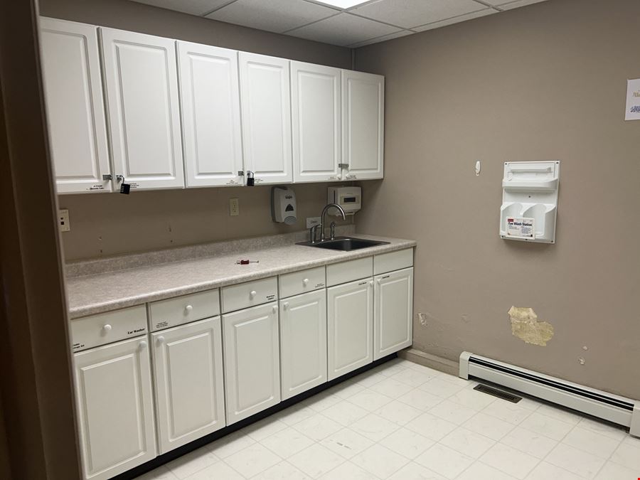 Medical/Dental Office Space For Lease in Downtown Kingsley