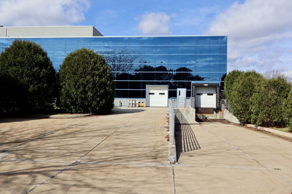Large Open Concept Office Space