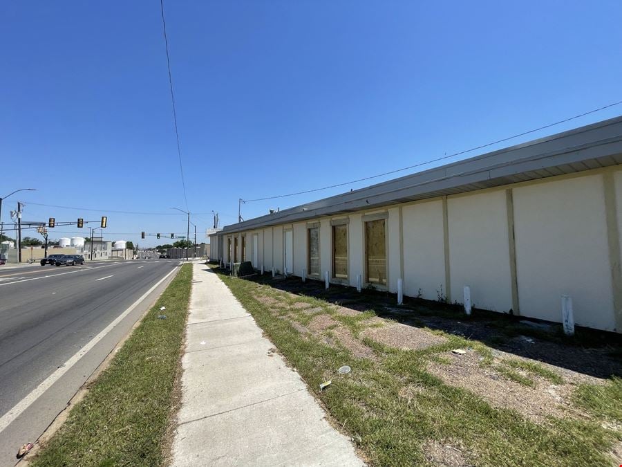 Retail/Industrial at Hard Corner