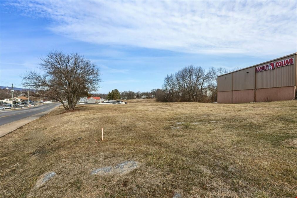 Northern 1-Acre Commercial Lot in Broadway