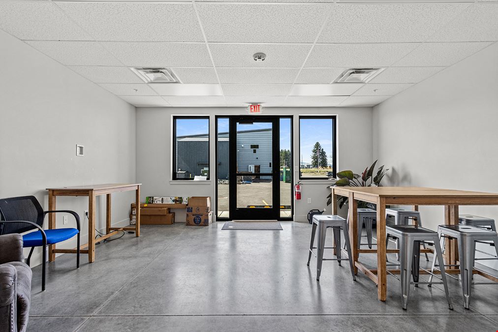 9,750 SF Prime Warehouse Space