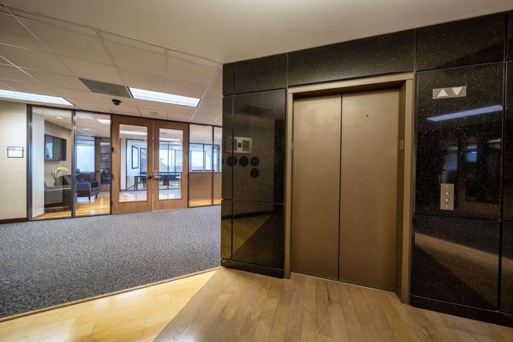 Twinrose Coworking - Midway