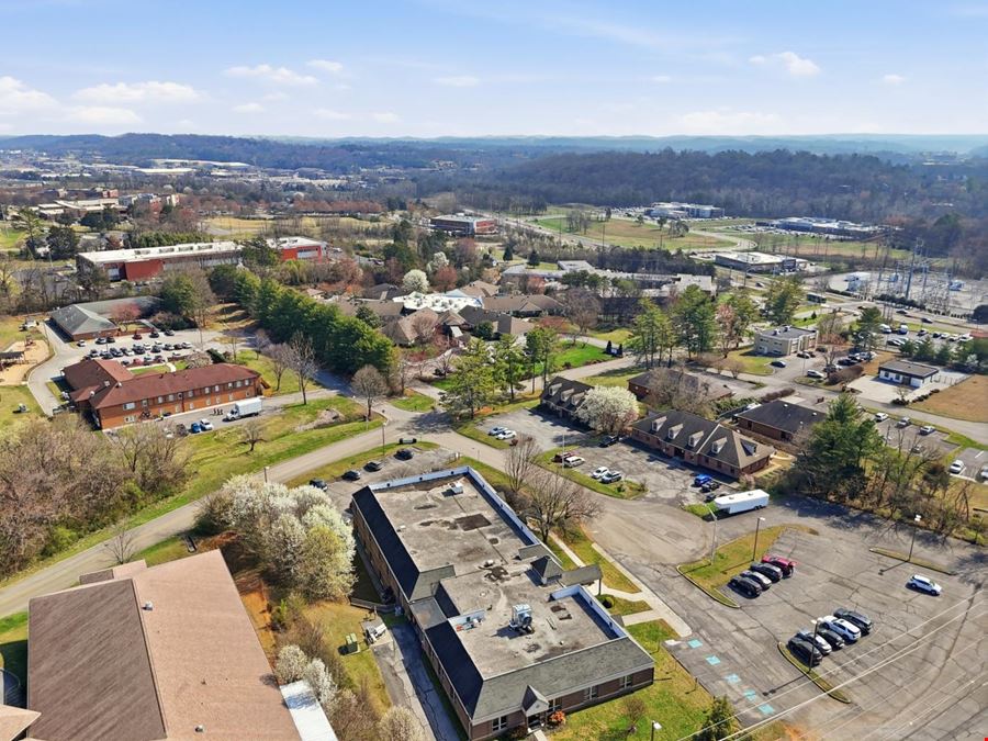 3001 LAKE BROOK BLVD