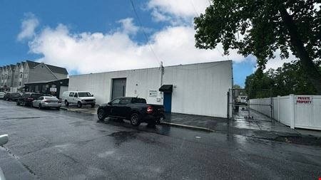Preview of Industrial space for Rent at 530 Ray St