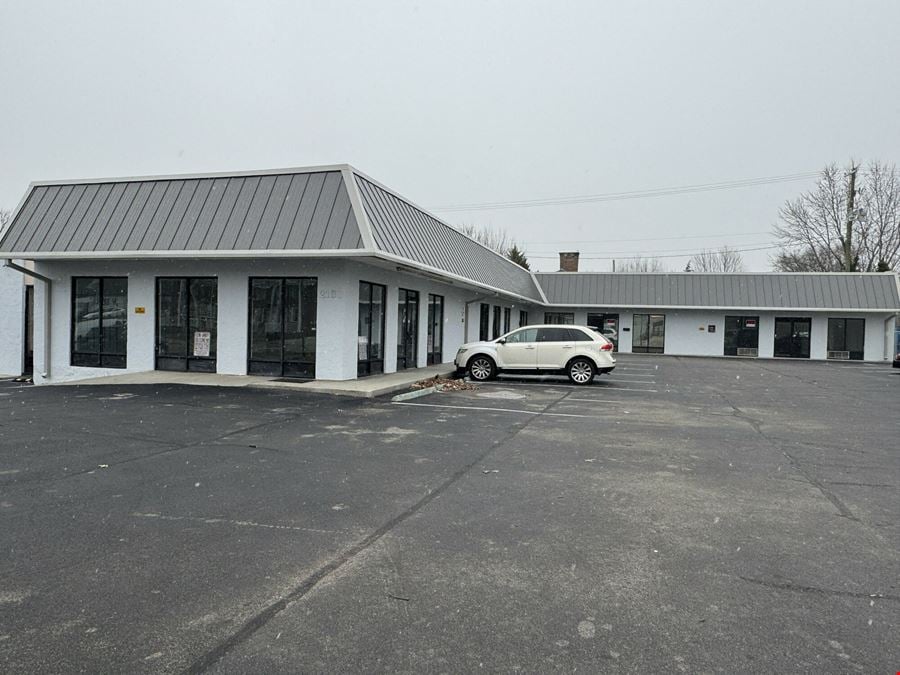 2115 E Magnolia Ave-Retail Center