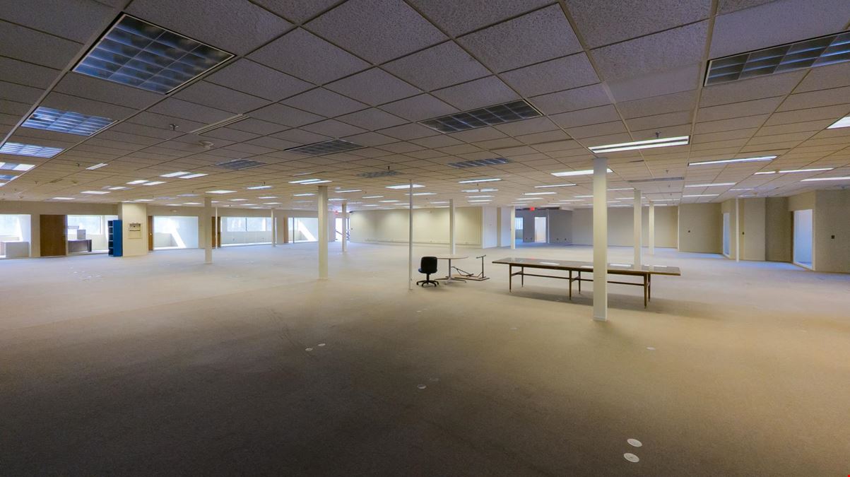 2450 Marion Road SE - Mixed-Use Building For Sale 