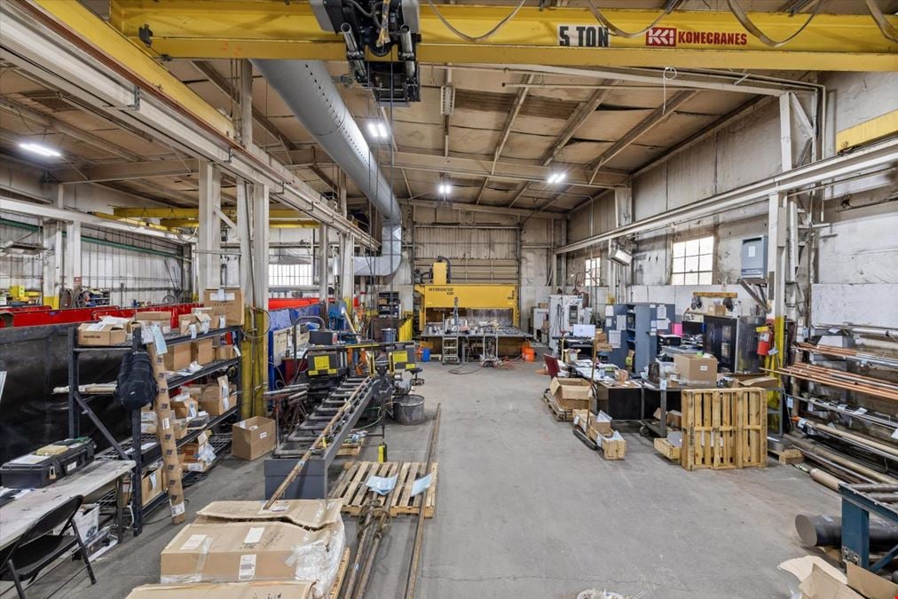 Conditioned Industrial Facility with 8 Cranes
