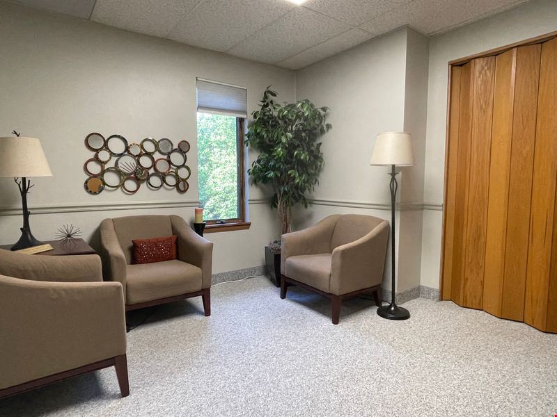 5113 N Executive Dr Suite 103
