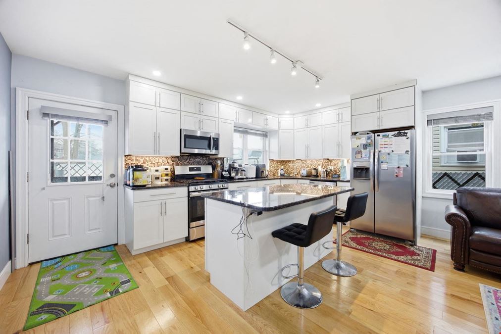 96 Coale Ave