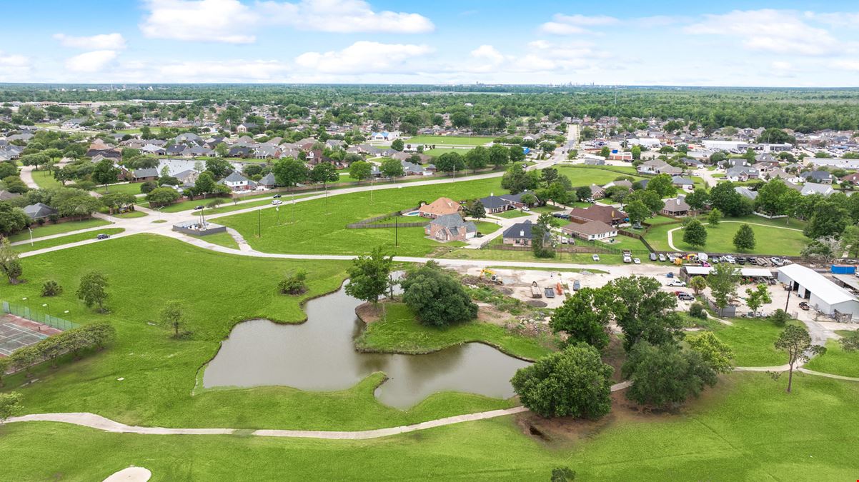 8.8628+/1 Acres Fairway Drive