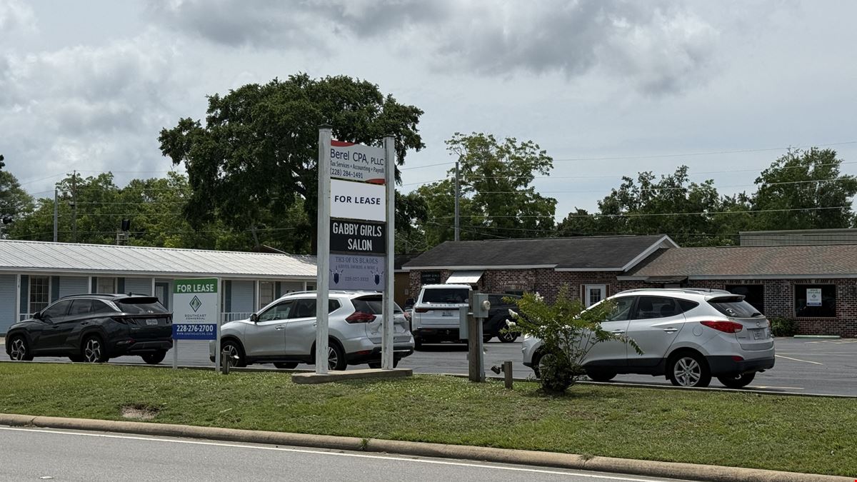 Retail/Office Space for Lease | Pelican Court | Ocean Springs, MS
