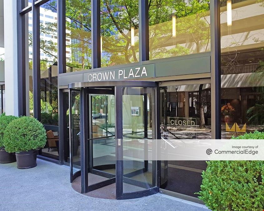 Crown Plaza