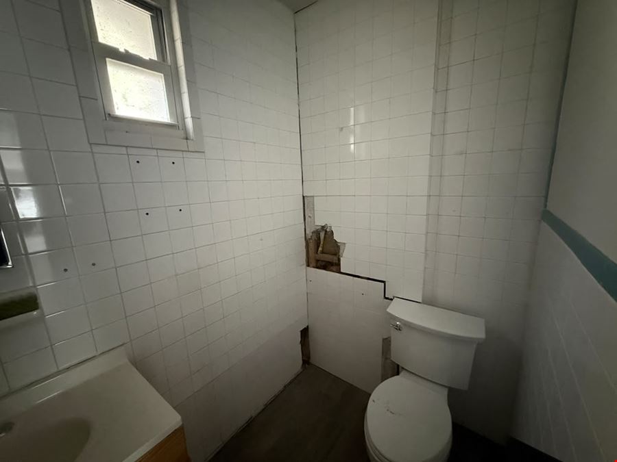309 Bedford Ave
