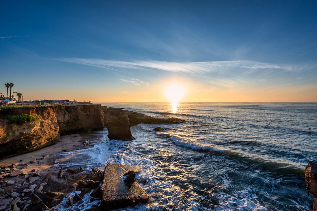 4741Point Loma 