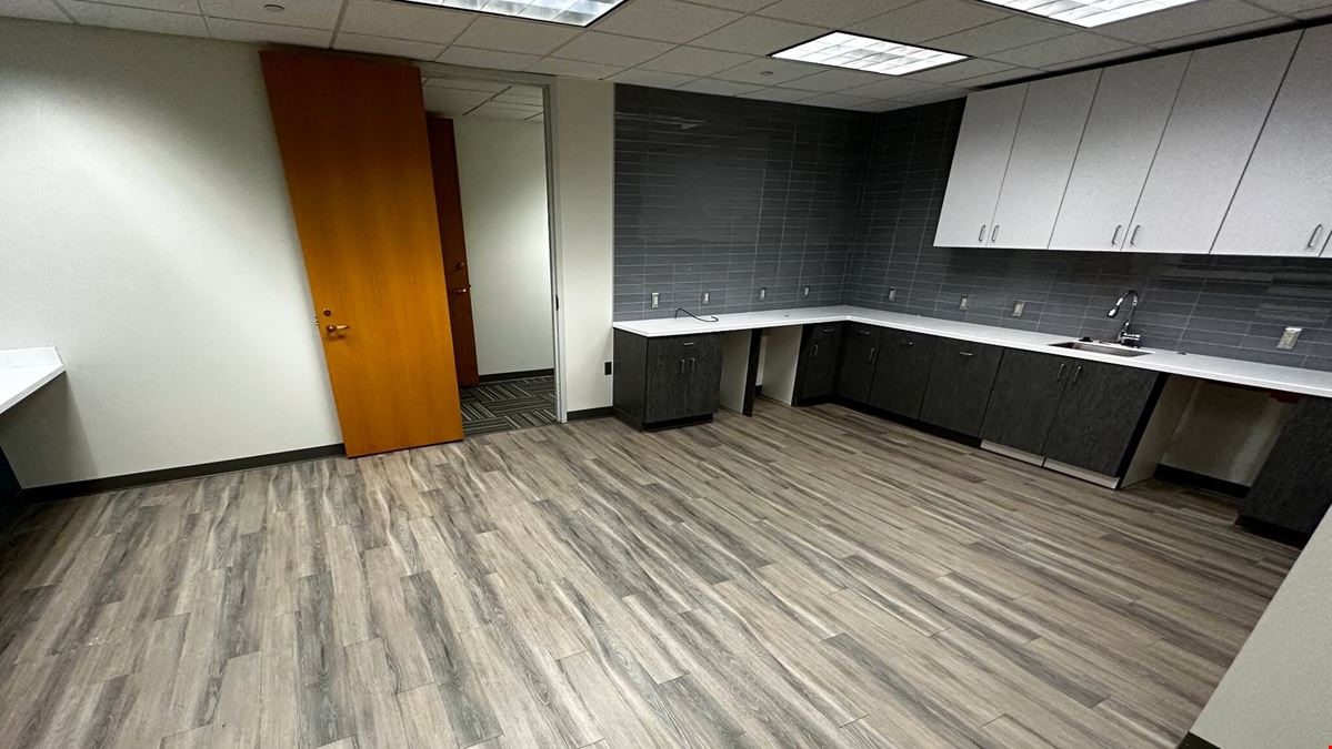 7144 SF Suite 640 Professional Office Space Available in Pittsburgh, PA 15220