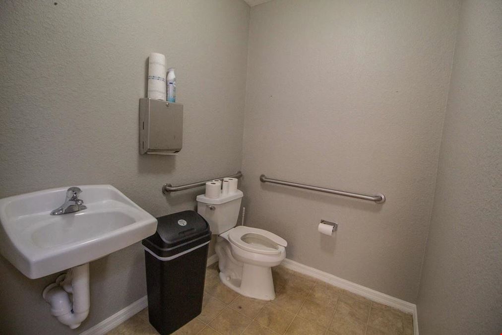 Retail/Office Condo in High-Traffic Port Charlotte Corridor
