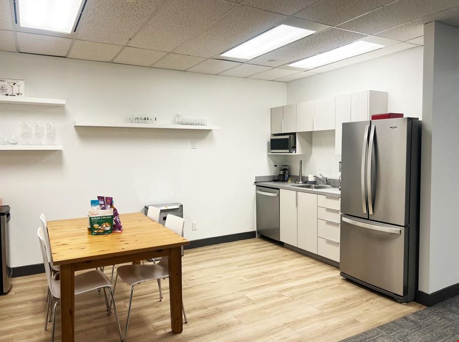 170 University Avenue, Suite 401