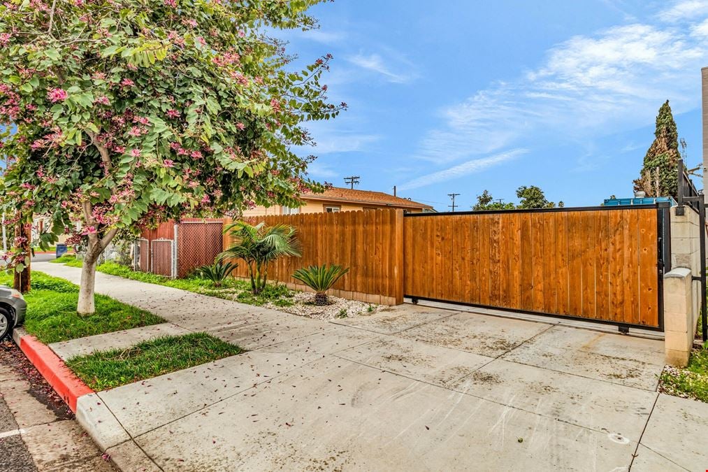 1332 Coolidge Ave