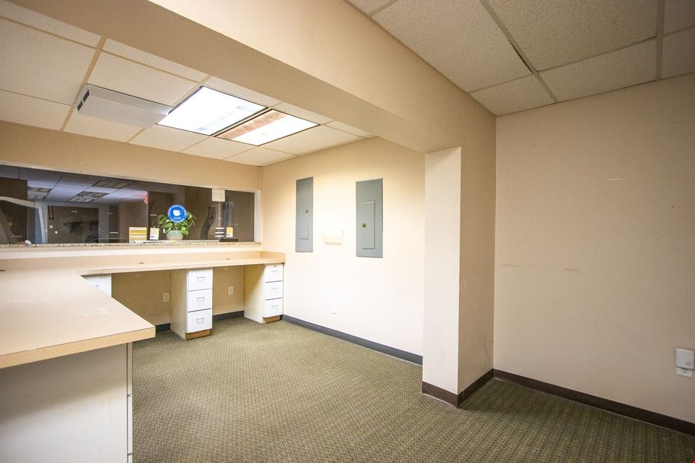 110 Atrium Way