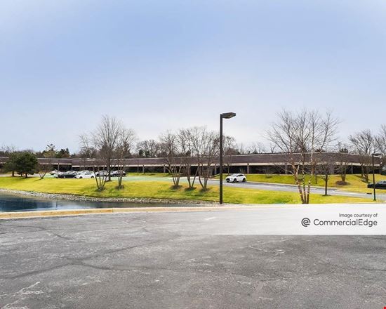 Preview of Office space for Rent at 450 East Diehl Road